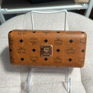 New MCM logo sunglass case and cleaning cloth